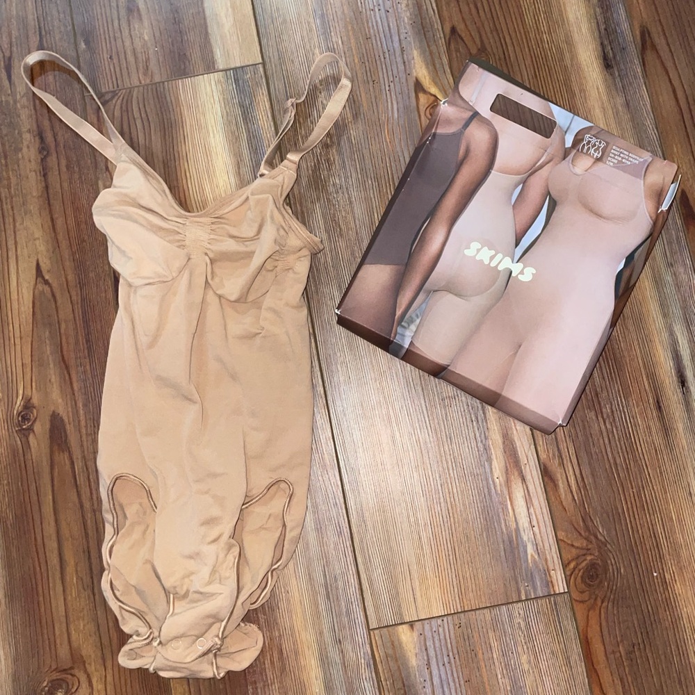 Skims Shapewear Bodysuit